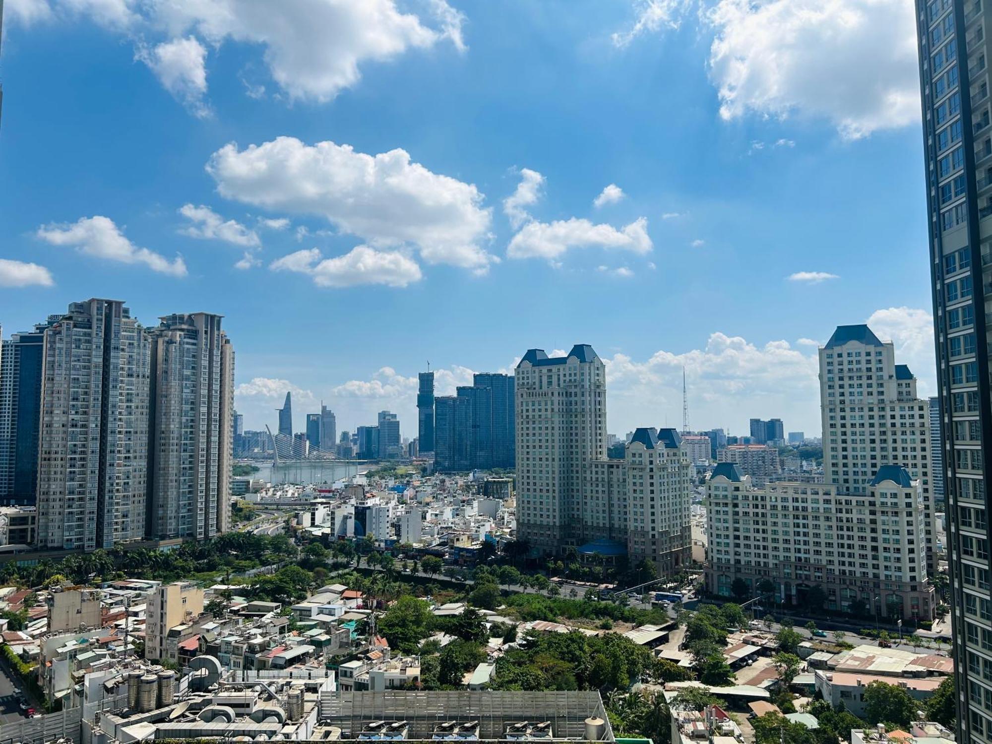 Luxhomes Saigon - Vinhomes Central Park Ho Chi Minh-stad Buitenkant foto
